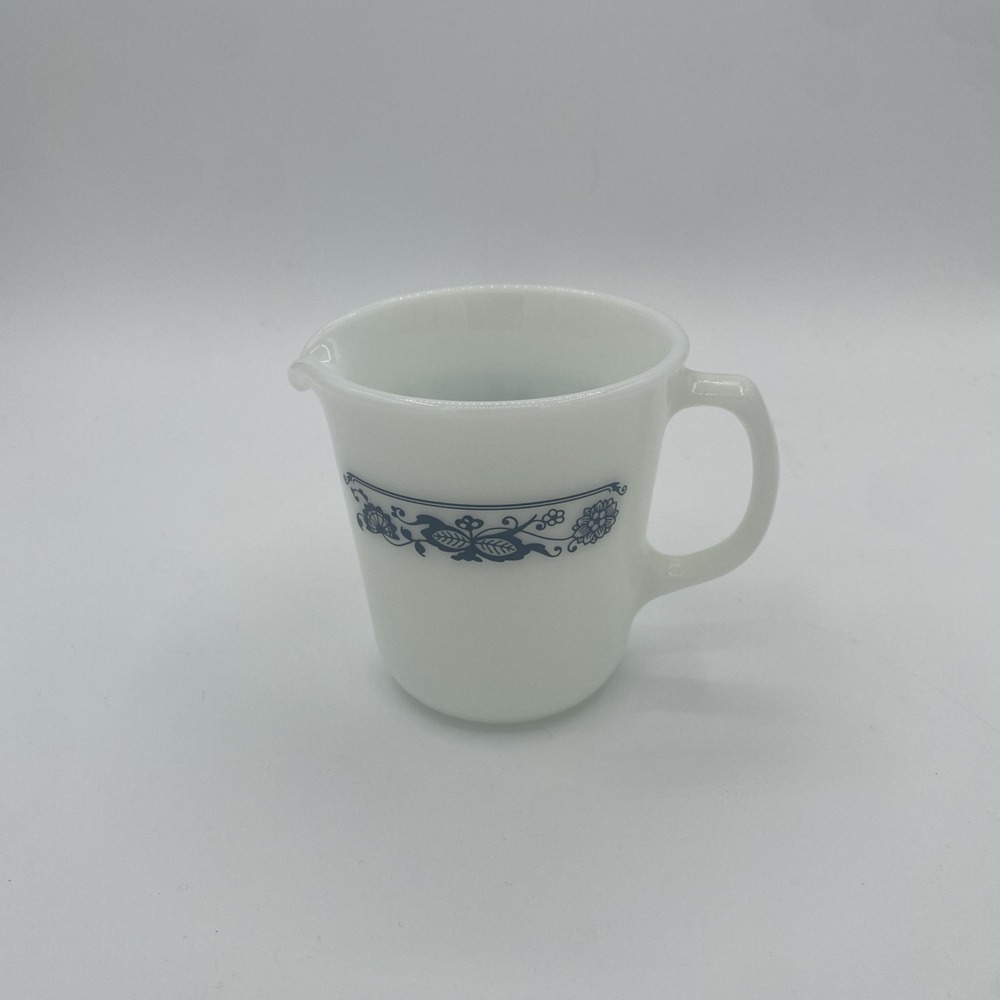 Vintage Pyrex Creamer Old Town Blue Onion Milk Glass #28 USA Made